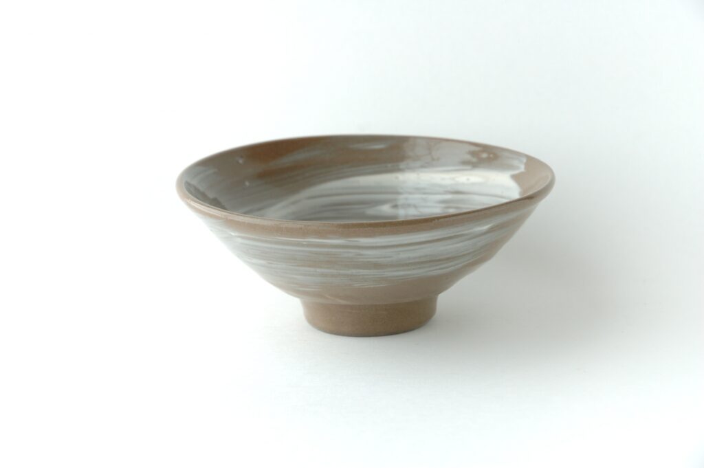美濃焼の茶碗｜伝統的な技法で作られた陶器の茶道具