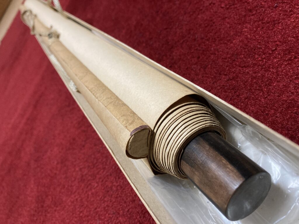 箱書きが破損した掛け軸でも買取可能？査定額が下がるポイントと高く売るコツの記事のアイキャッチ画像