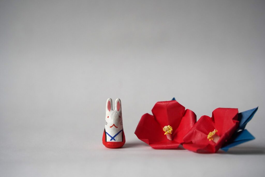 郷土玩具は買取できる？種類別の評価傾向とおすすめ売却方法の記事のアイキャッチ画像